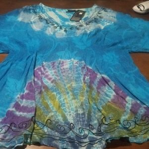 🆕 NWT Beautiful Blue Tye Dye Tunic Free Size 🆕
